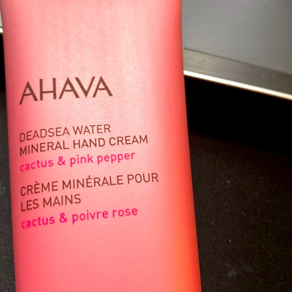 AHAVA,   Hands cream